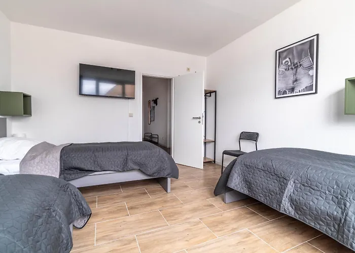 Workers F17 - Mit 3 Schlafzimmern Fuer 6 Personen *